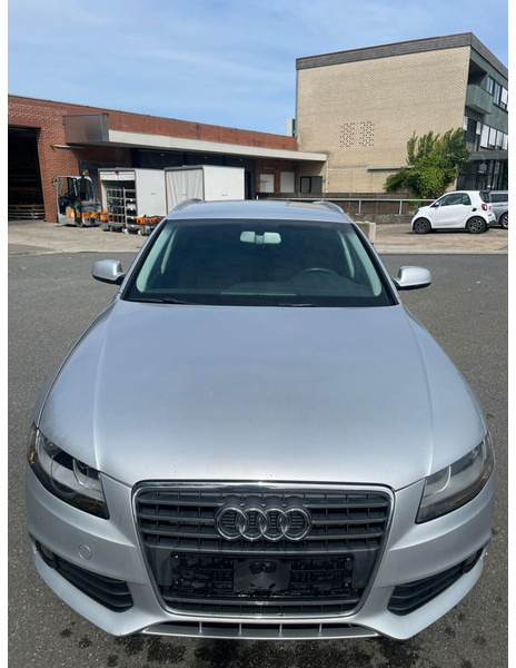 Audi A4 - Osobní auto: obrázek 4 Audi A4 - Osobní auto: obrázek 4