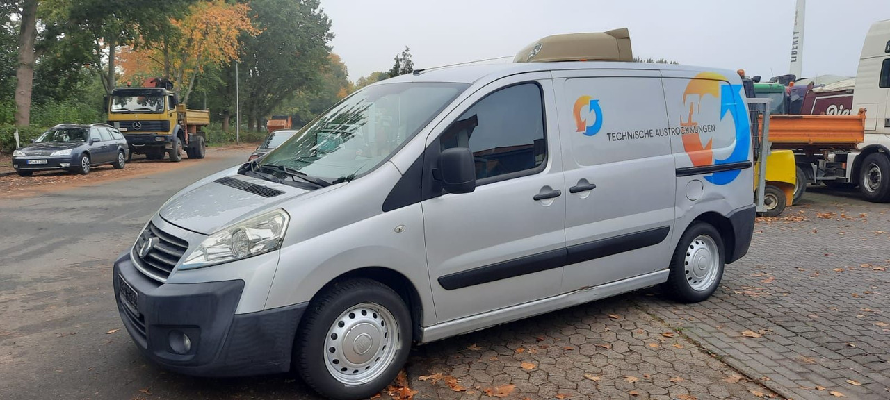 Fiat Scudo Klima 2xSchiebetür - Malá dodávka: obrázek 1 Fiat Scudo Klima 2xSchiebetür - Malá dodávka: obrázek 1