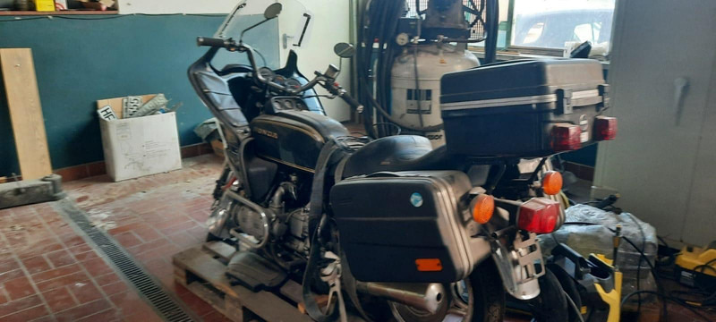 Honda GL 2 Goldwing - Motocykl: obrázek 2 Honda GL 2 Goldwing - Motocykl: obrázek 2
