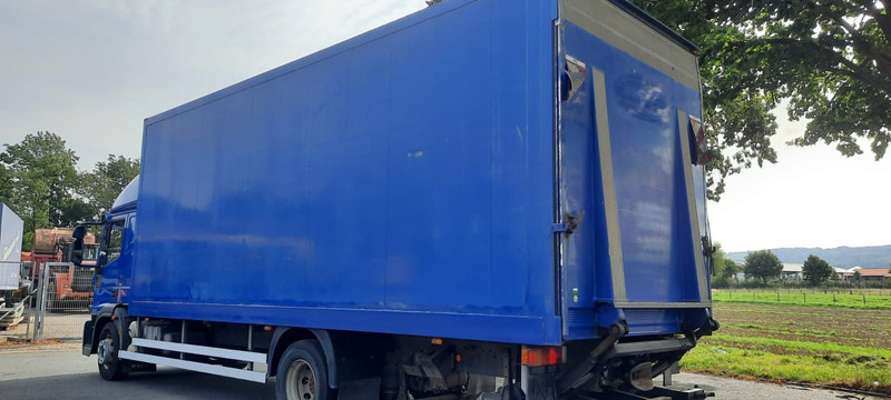 Iveco ML150E28 Koffer - Skříňový nákladní auto: obrázek 4 Iveco ML150E28 Koffer - Skříňový nákladní auto: obrázek 4