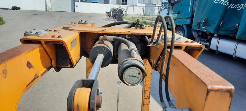 JCB Steinzange Kinshofer - Čelisti na balíky: obrázek 3 JCB Steinzange Kinshofer - Čelisti na balíky: obrázek 3