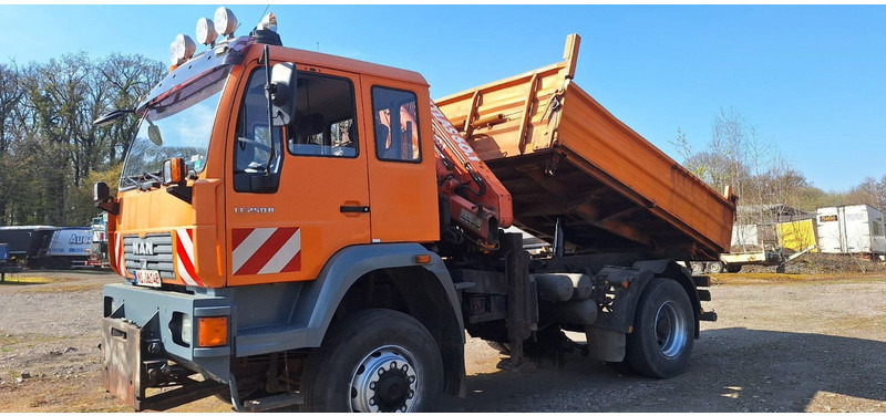 MAN TGM 18.240PS 4x4 3.S-Kipper mit Kran - Sklápěč, Auto s hydraulickou rukou: obrázek 1 MAN TGM 18.240PS 4x4 3.S-Kipper mit Kran - Sklápěč, Auto s hydraulickou rukou: obrázek 1