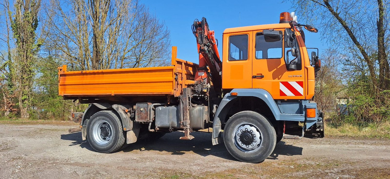 MAN TGM 18.240PS 4x4 3.S-Kipper mit Kran - Sklápěč, Auto s hydraulickou rukou: obrázek 5 MAN TGM 18.240PS 4x4 3.S-Kipper mit Kran - Sklápěč, Auto s hydraulickou rukou: obrázek 5