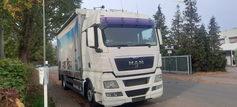 MAN TGX 18.360PS 4x2 G.Haus Kran+Funk - Plachtový nákladní auto, Auto s hydraulickou rukou: obrázek 2 MAN TGX 18.360PS 4x2 G.Haus Kran+Funk - Plachtový nákladní auto, Auto s hydraulickou rukou: obrázek 2