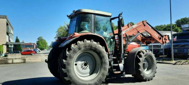 Massey Ferguson Traktor F32 6480 - Traktor: obrázek 4 Massey Ferguson Traktor F32 6480 - Traktor: obrázek 4