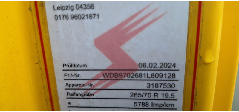 Plachtový nákladní auto Mercedes-Benz 1328: obrázek 12