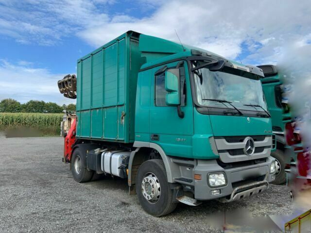 Mercedes-Benz 1844K 4x2 Kipper mit Kran Blattgefedert - Sklápěč, Auto s hydraulickou rukou: obrázek 2 Mercedes-Benz 1844K 4x2 Kipper mit Kran Blattgefedert - Sklápěč, Auto s hydraulickou rukou: obrázek 2