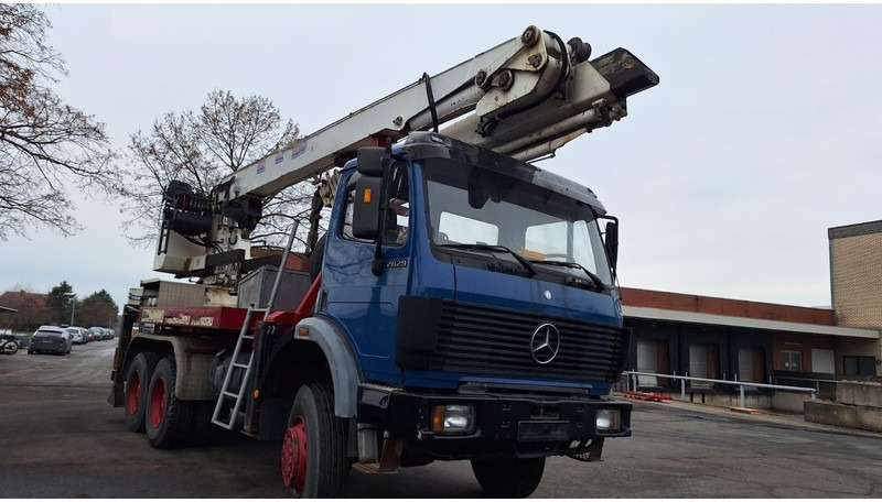 Mercedes-Benz 2629 AK Motorwagen mit Kran Dachdeckerkran6x6 - Nákladní automobil valníkový/ Plošinový, Auto s hydraulickou rukou: obrázek 3 Mercedes-Benz 2629 AK Motorwagen mit Kran Dachdeckerkran6x6 - Nákladní automobil valníkový/ Plošinový, Auto s hydraulickou rukou: obrázek 3