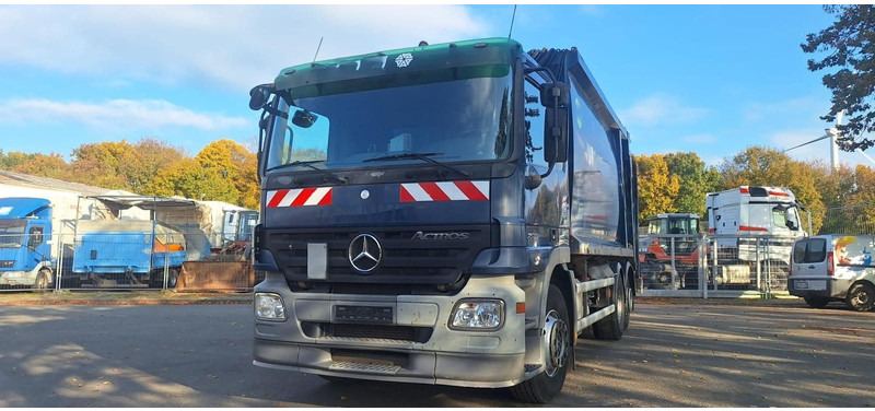 Mercedes-Benz 2632 Müllwgen 6x2 M.Haus E5 Blatt/Luft - Vůz na odvoz odpadků: obrázek 1 Mercedes-Benz 2632 Müllwgen 6x2 M.Haus E5 Blatt/Luft - Vůz na odvoz odpadků: obrázek 1