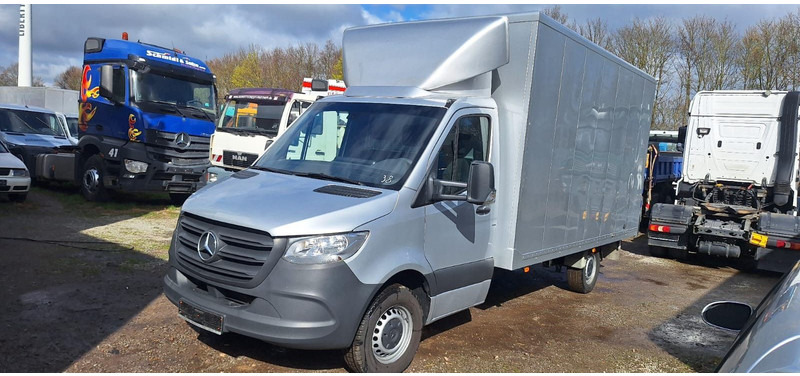 Mercedes-Benz 315 317 319 Sprinter III Koffer - Dodávka skřín: obrázek 2 Mercedes-Benz 315 317 319 Sprinter III Koffer - Dodávka skřín: obrázek 2