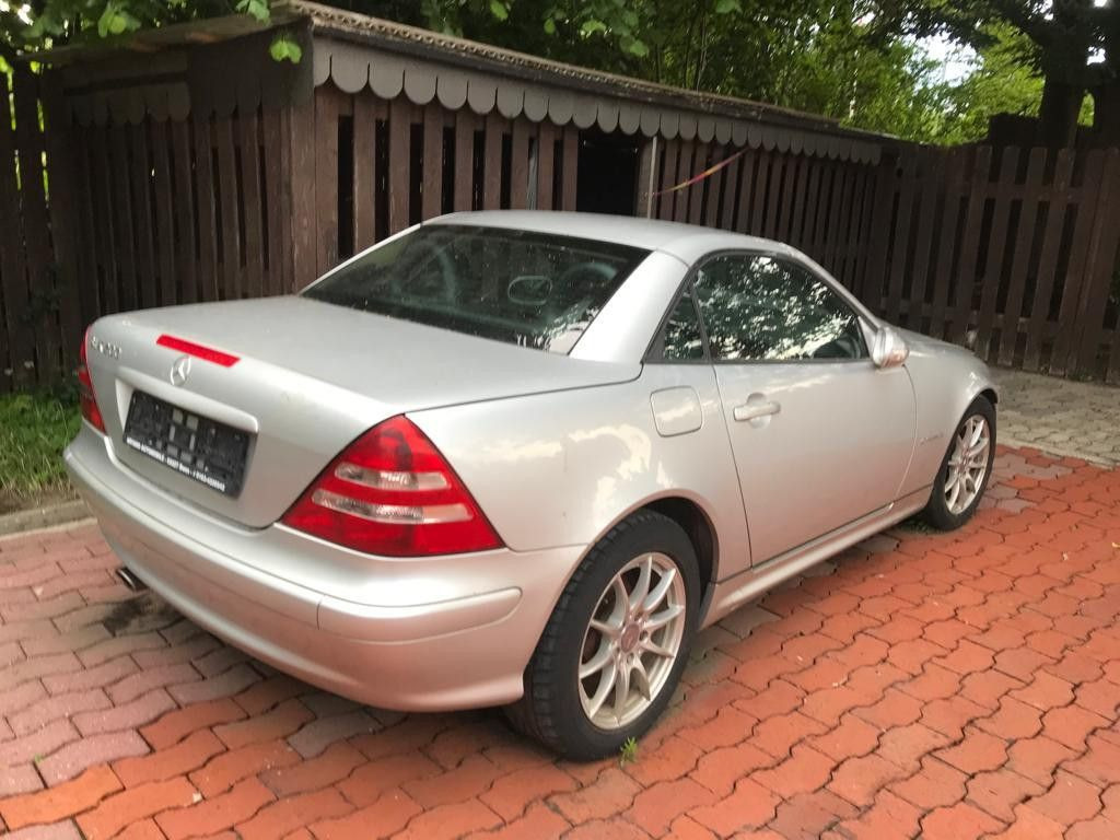 Mercedes-Benz SLK 200 Kompressor - Osobní auto: obrázek 1 Mercedes-Benz SLK 200 Kompressor - Osobní auto: obrázek 1