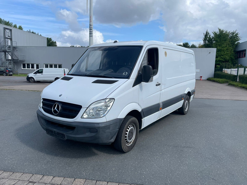 Mercedes-Benz Sprinter 315 - Furgon: obrázek 1 Mercedes-Benz Sprinter 315 - Furgon: obrázek 1
