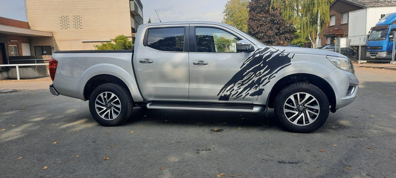 Nissan Navara NP300 N-Connecta Double Cab 4x4 - Osobní auto: obrázek 4 Nissan Navara NP300 N-Connecta Double Cab 4x4 - Osobní auto: obrázek 4