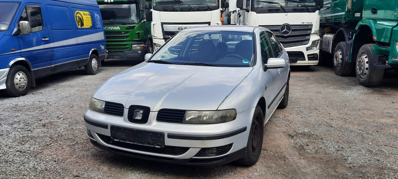 Seat Toledo Signo 1,8 20V Autom. - Sedan: obrázek 2 Seat Toledo Signo 1,8 20V Autom. - Sedan: obrázek 2