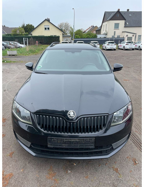 Škoda Octavia 2.0 TDI Green tec Solution Combi - Kombi: obrázek 4 Škoda Octavia 2.0 TDI Green tec Solution Combi - Kombi: obrázek 4