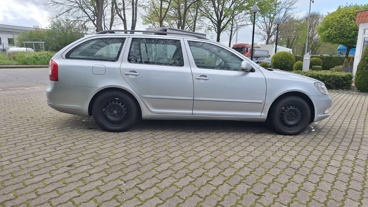 Skoda Octavia - Osobní auto: obrázek 3 Skoda Octavia - Osobní auto: obrázek 3