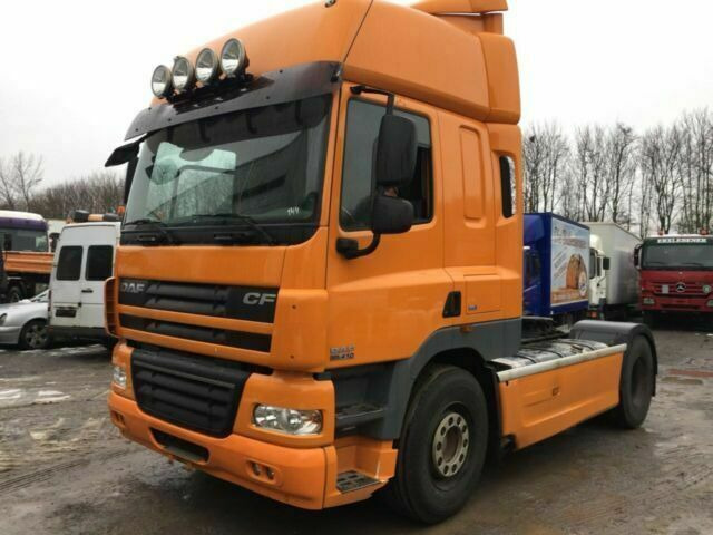 DAF CF85-410 G.Haus 2xBett ZF/Schalter 2-Kreishydr leasing DAF CF85-410 G.Haus 2xBett ZF/Schalter 2-Kreishydr: obrázek 9 DAF CF85-410 G.Haus 2xBett ZF/Schalter 2-Kreishydr leasing DAF CF85-410 G.Haus 2xBett ZF/Schalter 2-Kreishydr: obrázek 9