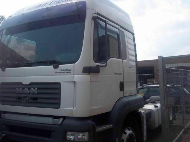 MAN 18.390 SZM G.Haus Klima ZF-Schalter - Tahač: obrázek 2 MAN 18.390 SZM G.Haus Klima ZF-Schalter - Tahač: obrázek 2