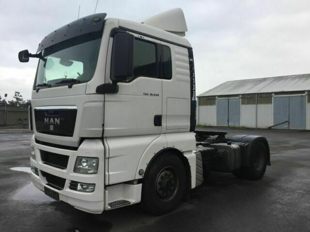 MAN TGX18.440H 4x4 SZM Kipphydraulik - Tahač: obrázek 4 MAN TGX18.440H 4x4 SZM Kipphydraulik - Tahač: obrázek 4