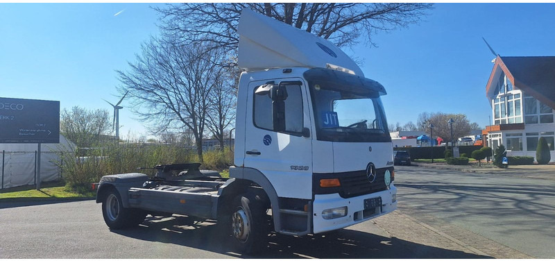 Mercedes-Benz 1328 SZM Atego - Tahač: obrázek 1 Mercedes-Benz 1328 SZM Atego - Tahač: obrázek 1