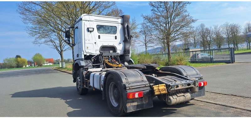 Mercedes-Benz 1840 HD 4x4 Arocs - Tahač: obrázek 5 Mercedes-Benz 1840 HD 4x4 Arocs - Tahač: obrázek 5