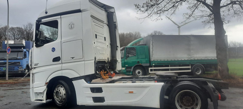 Mercedes-Benz 1845MP4 Euro:6 Vollausst - Tahač: obrázek 3 Mercedes-Benz 1845MP4 Euro:6 Vollausst - Tahač: obrázek 3