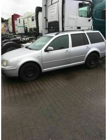 Volkswagen Bora Variant 1.9 TDI Pacific - Kombi: obrázek 2 Volkswagen Bora Variant 1.9 TDI Pacific - Kombi: obrázek 2