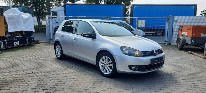 Volkswagen Golf - Osobní auto: obrázek 1 Volkswagen Golf - Osobní auto: obrázek 1