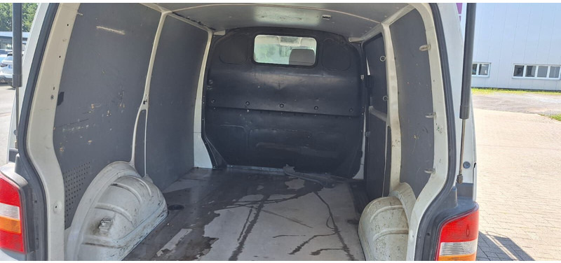 Volkswagen Transporter - Malá dodávka: obrázek 5 Volkswagen Transporter - Malá dodávka: obrázek 5