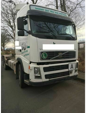 Volvo FH12-420 G.Haus 2xBett Klima Schaltgetriebe Reta - Hákový nosič kontejnerů: obrázek 4 Volvo FH12-420 G.Haus 2xBett Klima Schaltgetriebe Reta - Hákový nosič kontejnerů: obrázek 4