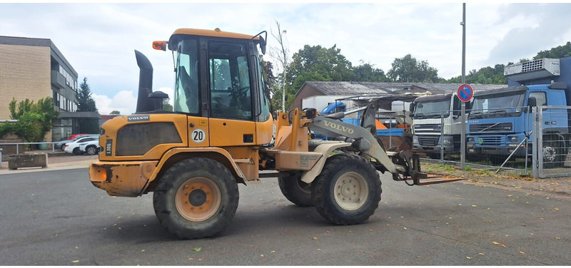 Volvo L30G - Kolový nakladač: obrázek 3 Volvo L30G - Kolový nakladač: obrázek 3