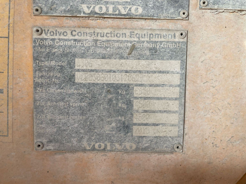 Volvo L30G - Kolový nakladač: obrázek 5 Volvo L30G - Kolový nakladač: obrázek 5