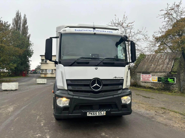 2015 Mercedes Axor 2532 Refrigerated Truck SSJ Axor - Chladírenský nákladní automobil: obrázek 3 2015 Mercedes Axor 2532 Refrigerated Truck SSJ Axor - Chladírenský nákladní automobil: obrázek 3