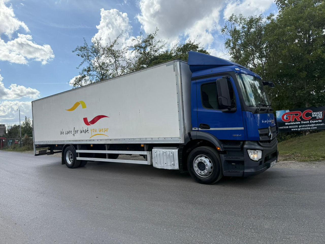 2016 Mercedes Antos 1824 Rigid Truck - Skříňový nákladní auto: obrázek 2 2016 Mercedes Antos 1824 Rigid Truck - Skříňový nákladní auto: obrázek 2
