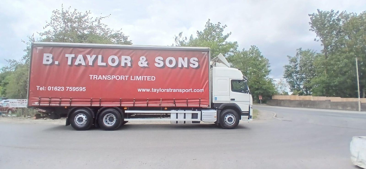 Plachtový nákladní auto 2016 Volvo FM 330 Curtainside Truck: obrázek 12