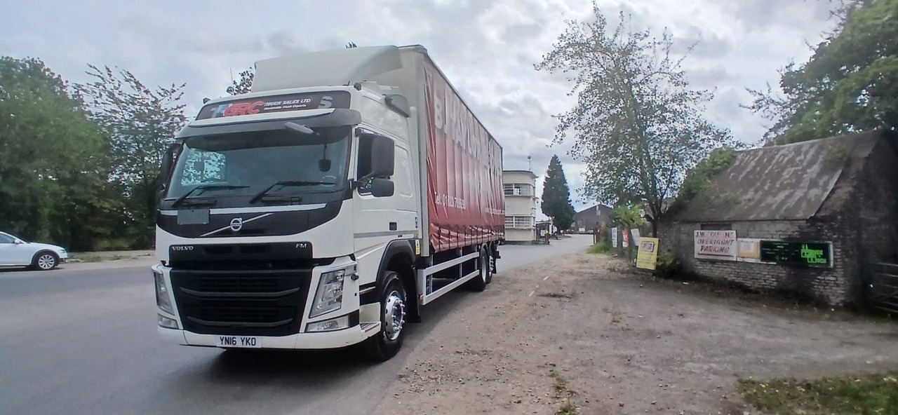 2016 Volvo FM 330 Curtainside Truck - Plachtový nákladní auto: obrázek 4 2016 Volvo FM 330 Curtainside Truck - Plachtový nákladní auto: obrázek 4