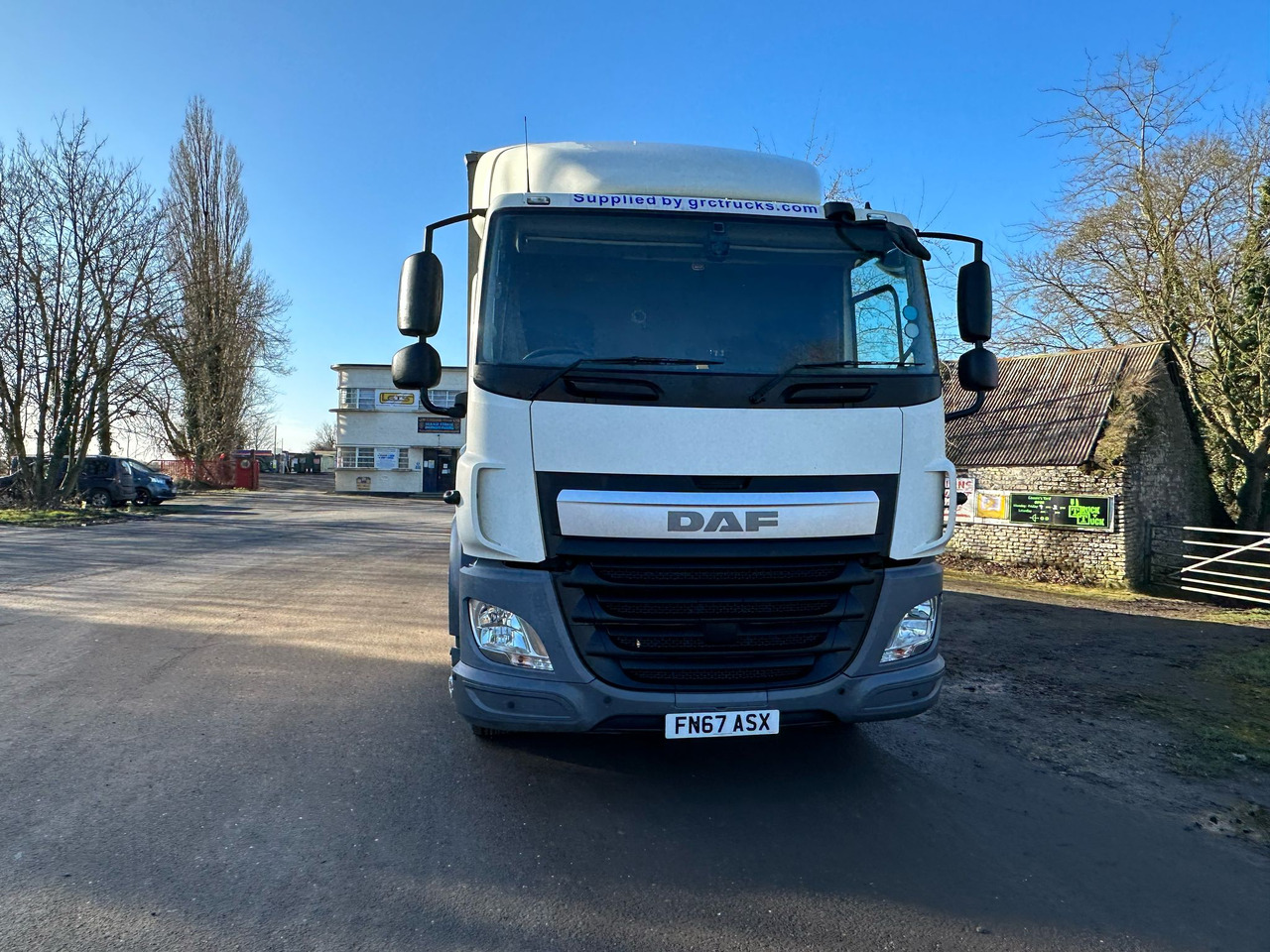 2017 DAF CF 230 Curtainsider Truck - Plachtový nákladní auto: obrázek 4 2017 DAF CF 230 Curtainsider Truck - Plachtový nákladní auto: obrázek 4