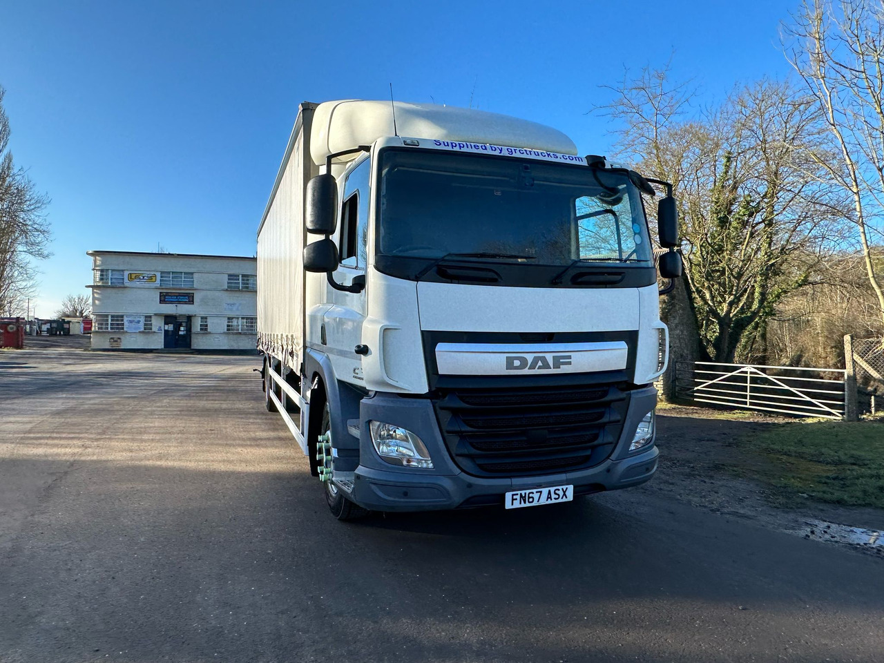 2017 DAF CF 230 Curtainsider Truck - Plachtový nákladní auto: obrázek 3 2017 DAF CF 230 Curtainsider Truck - Plachtový nákladní auto: obrázek 3