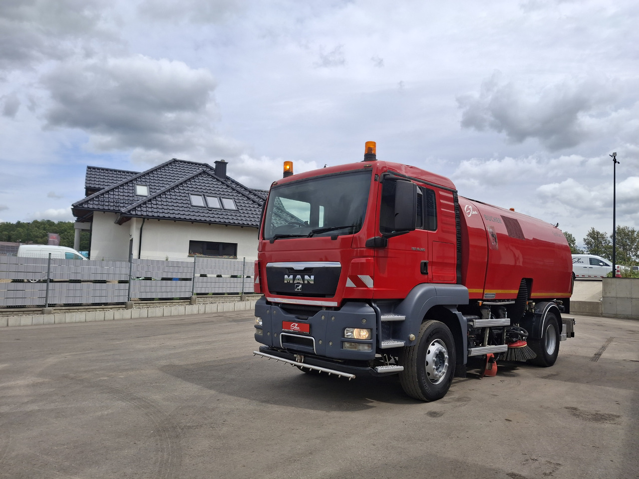 MAN TGS 18.320 Zamiatarka Kehrmaschine BUCHER 2 Motoren Karcher Szczotki L/R - Zametací vůz: obrázek 3 MAN TGS 18.320 Zamiatarka Kehrmaschine BUCHER 2 Motoren Karcher Szczotki L/R - Zametací vůz: obrázek 3