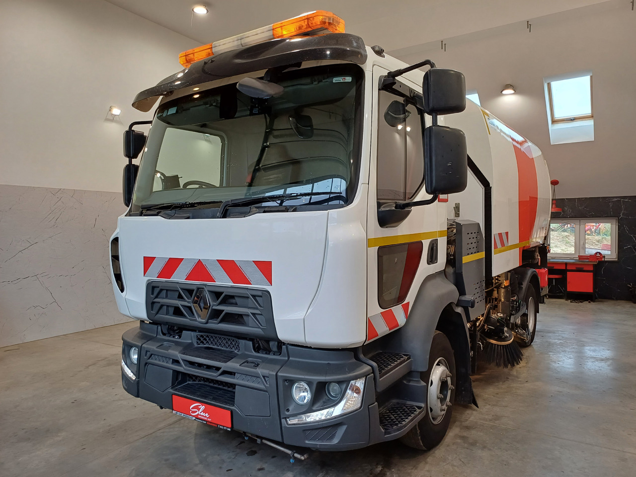 RENAULT D12 Zamiatarka Kehrmaschine 2 Motoren SEMAT Zoeller Szczotki L/R Euro 6 PM10 2017r - Zametací vůz: obrázek 2 RENAULT D12 Zamiatarka Kehrmaschine 2 Motoren SEMAT Zoeller Szczotki L/R Euro 6 PM10 2017r - Zametací vůz: obrázek 2