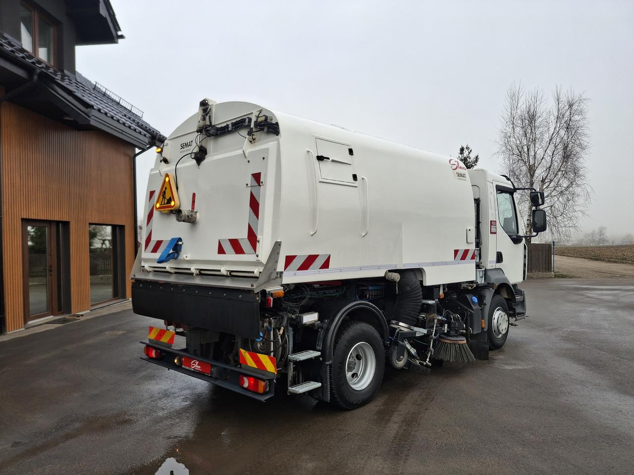 RENAULT D12 Zamiatarka Kehrmaschine SEMAT Zoeller Faun Karcher Euro 6 PM10 L/R 2017r - Zametací vůz: obrázek 3 RENAULT D12 Zamiatarka Kehrmaschine SEMAT Zoeller Faun Karcher Euro 6 PM10 L/R 2017r - Zametací vůz: obrázek 3
