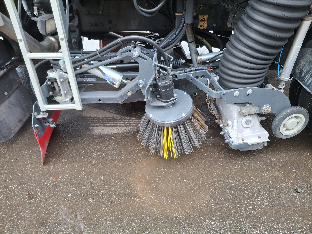 Renault Midlum 220 Zamiatarka Kehrmaschine 2 Motoren L/R EURO 5 Johnston SEMAT - Zametací vůz: obrázek 5 Renault Midlum 220 Zamiatarka Kehrmaschine 2 Motoren L/R EURO 5 Johnston SEMAT - Zametací vůz: obrázek 5