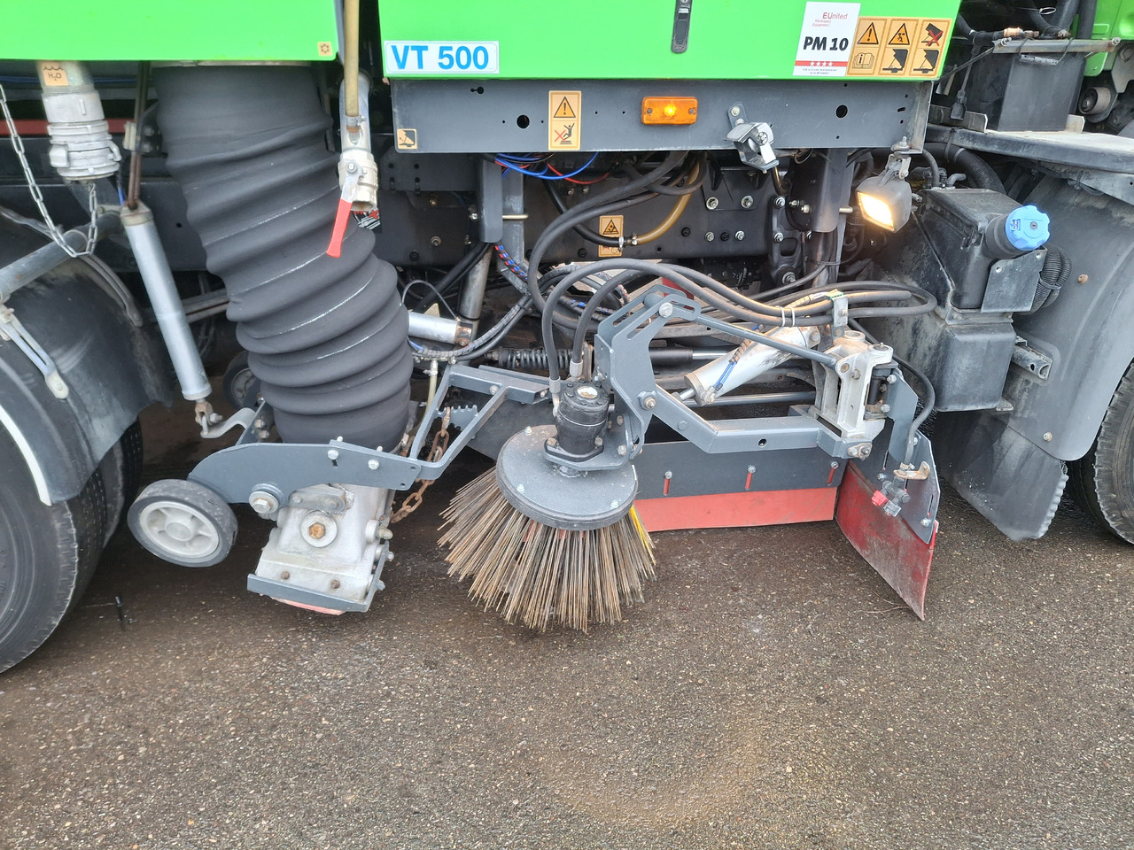 Renault Midlum 220 Zamiatarka Kehrmaschine 2 Motoren L/R EURO 5 Johnston SEMAT - Zametací vůz: obrázek 4 Renault Midlum 220 Zamiatarka Kehrmaschine 2 Motoren L/R EURO 5 Johnston SEMAT - Zametací vůz: obrázek 4