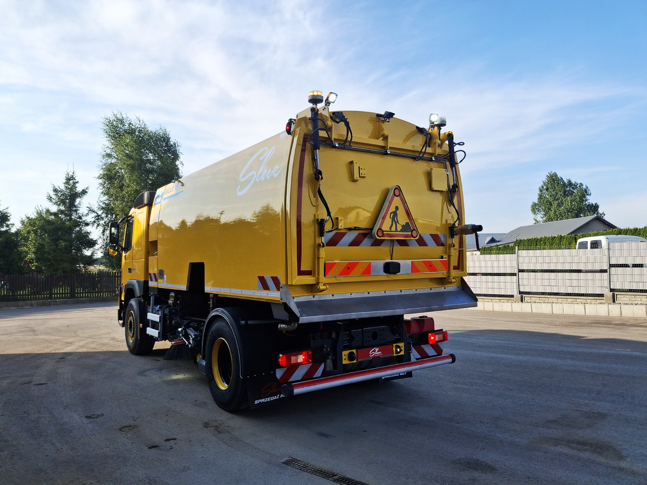 VOLVO FMX 420 Zamiatarka Kehrmaschine Euro 6 PM2.5 BROCK VS 7 TECH Karcher L/R 2145 Mth 2021r - Zametací vůz: obrázek 4 VOLVO FMX 420 Zamiatarka Kehrmaschine Euro 6 PM2.5 BROCK VS 7 TECH Karcher L/R 2145 Mth 2021r - Zametací vůz: obrázek 4