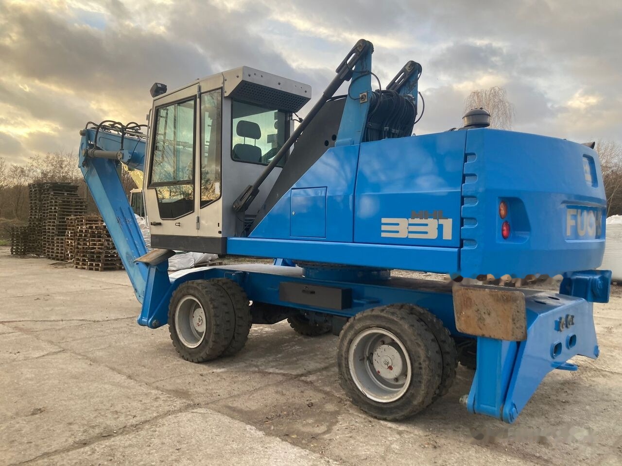 Překládkové rypadlo Fuchs MHL 331 D Generator: obrázek 13