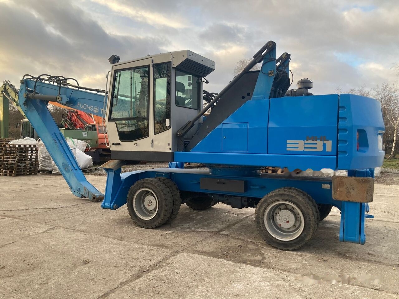 Překládkové rypadlo Fuchs MHL 331 D Generator: obrázek 14