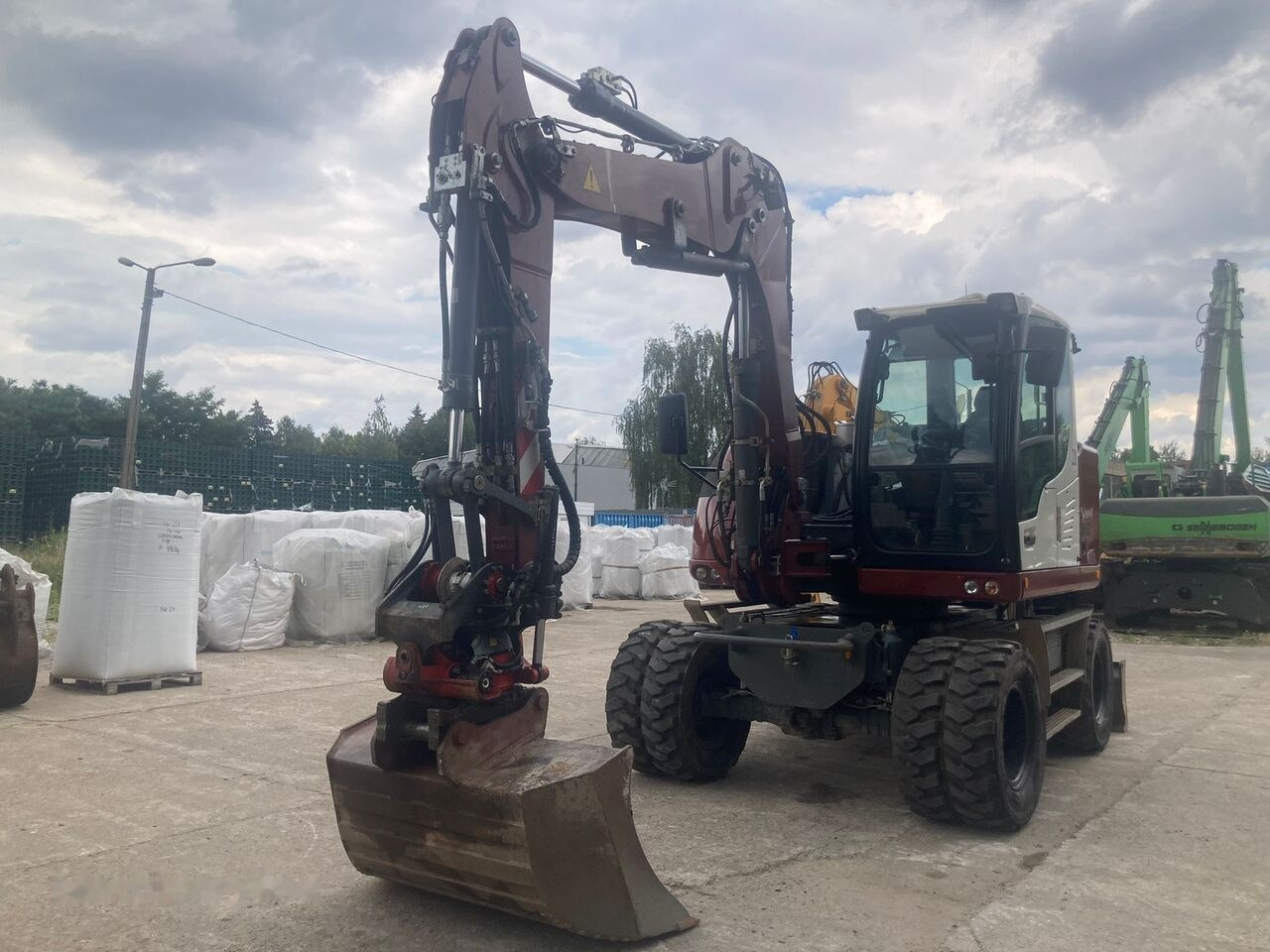 Liebherr A 912 Compact Rotator R4 - Kolesové rýpadlo: obrázek 4 Liebherr A 912 Compact Rotator R4 - Kolesové rýpadlo: obrázek 4