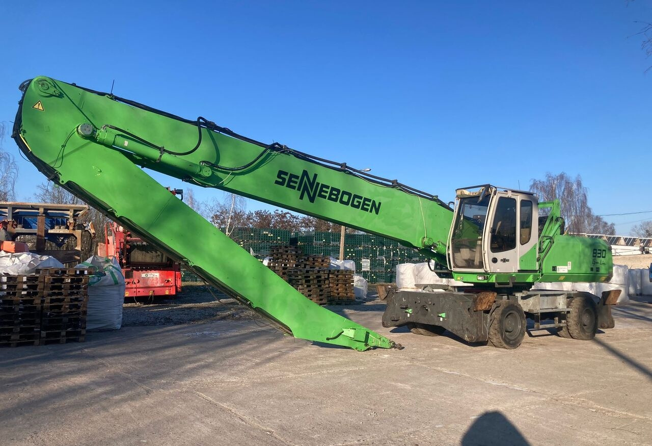 Sennebogen 830 - Překládkové rypadlo: obrázek 3 Sennebogen 830 - Překládkové rypadlo: obrázek 3