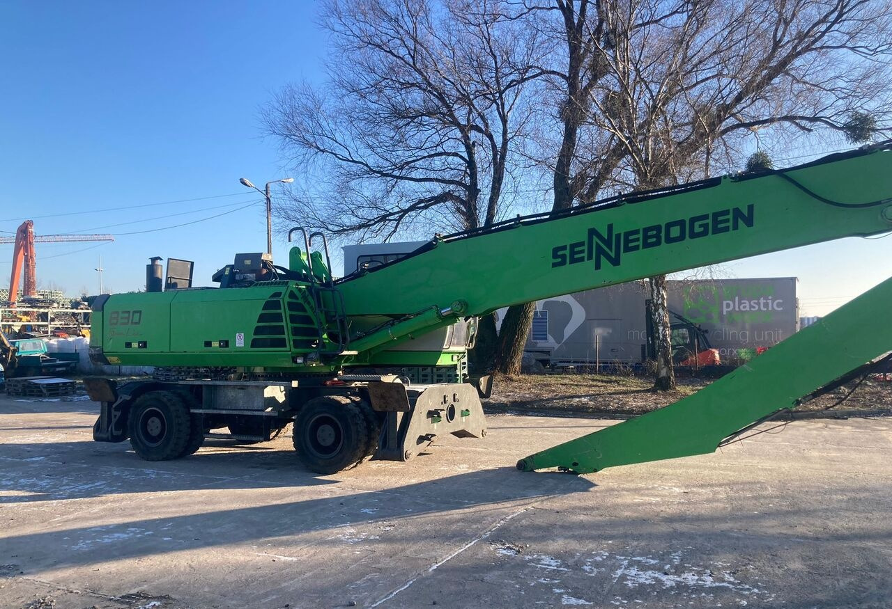 Sennebogen 830 - Překládkové rypadlo: obrázek 5 Sennebogen 830 - Překládkové rypadlo: obrázek 5