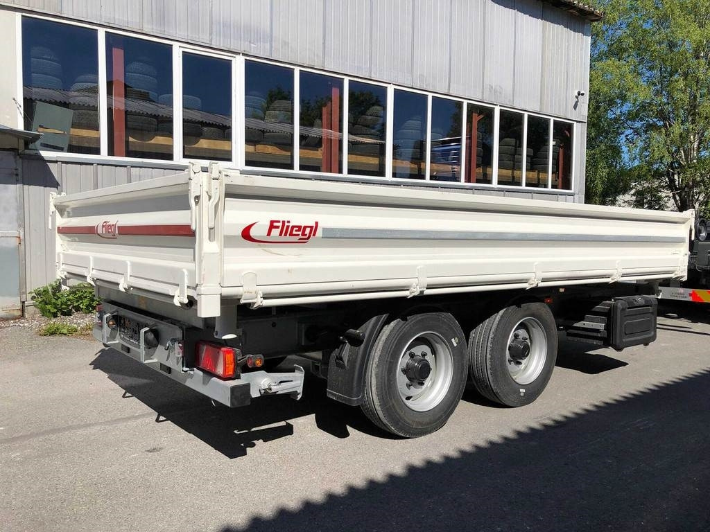 Fliegl TSK 118 3-WAY TIP - Sklápěcí přívěs: obrázek 3 Fliegl TSK 118 3-WAY TIP - Sklápěcí přívěs: obrázek 3